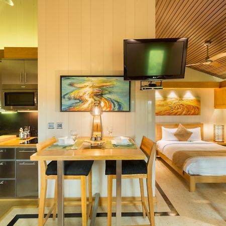 One On Marlin Resort (Adults Only) Turtle Cove Екстериор снимка