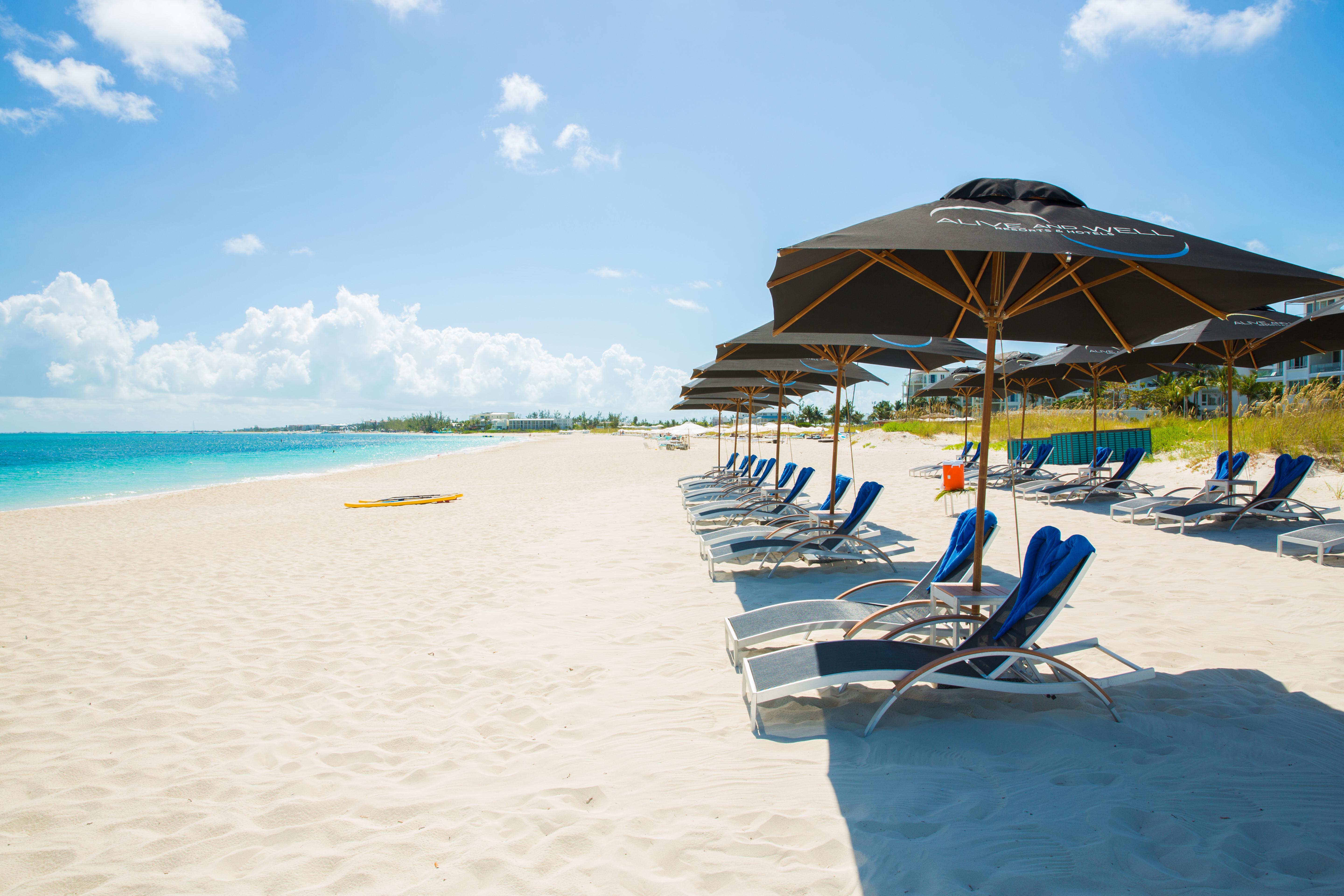 One On Marlin Resort (Adults Only) Turtle Cove Екстериор снимка
