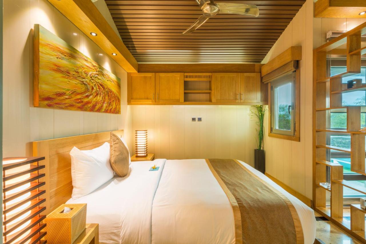 One On Marlin Resort (Adults Only) Turtle Cove Екстериор снимка